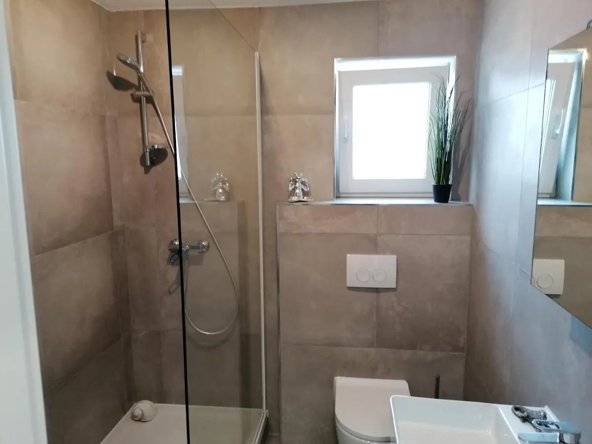 Casa Hintze I - 2 Zimmerwohnung Zentrumsnah Und Nahe Den Bergen Kempten 0*,